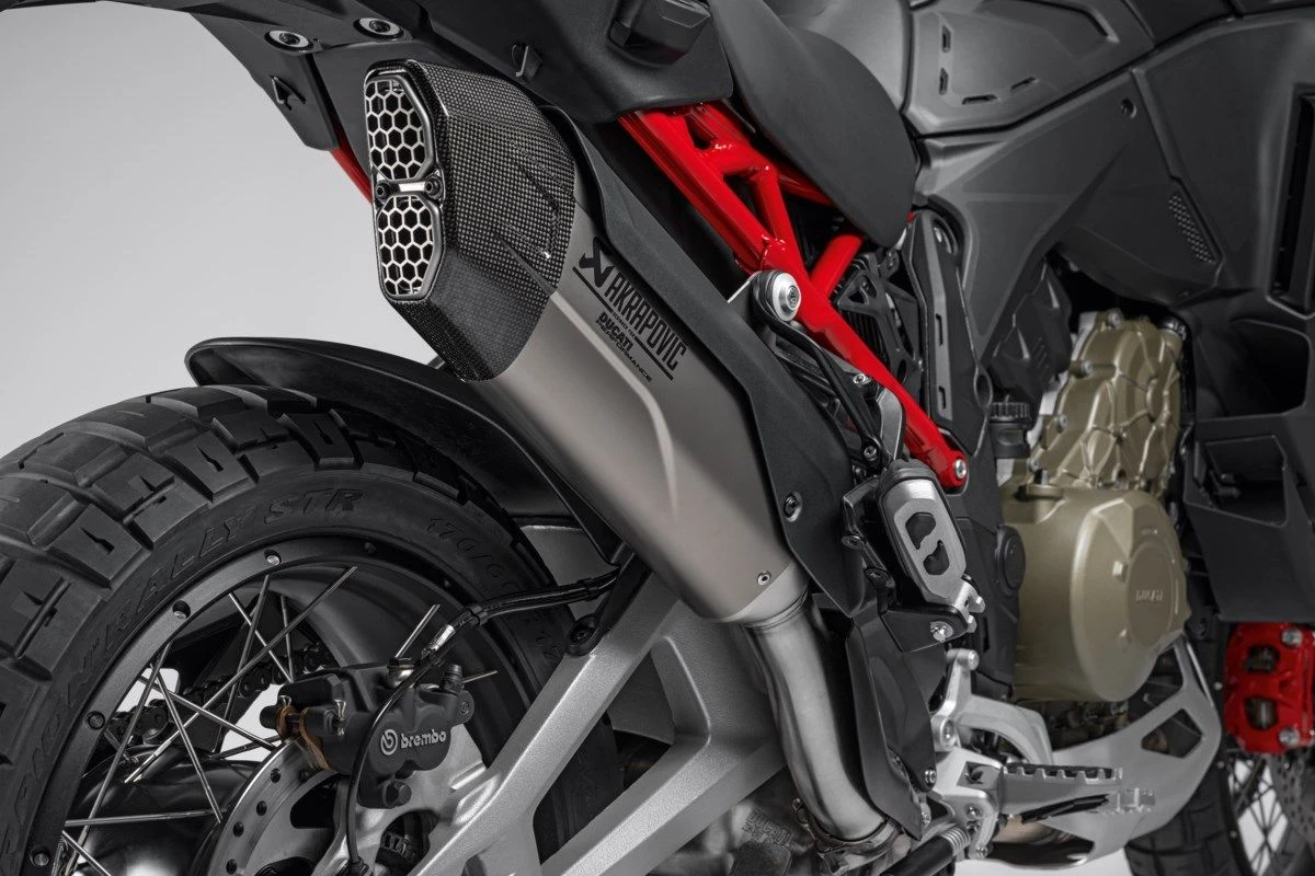 DUCATI Akrapovic Slip-on Uitlaatdemper Multistrada V4 1 DUCATI Akrapovic Slip-on Uitlaatdemper Multistrada V4