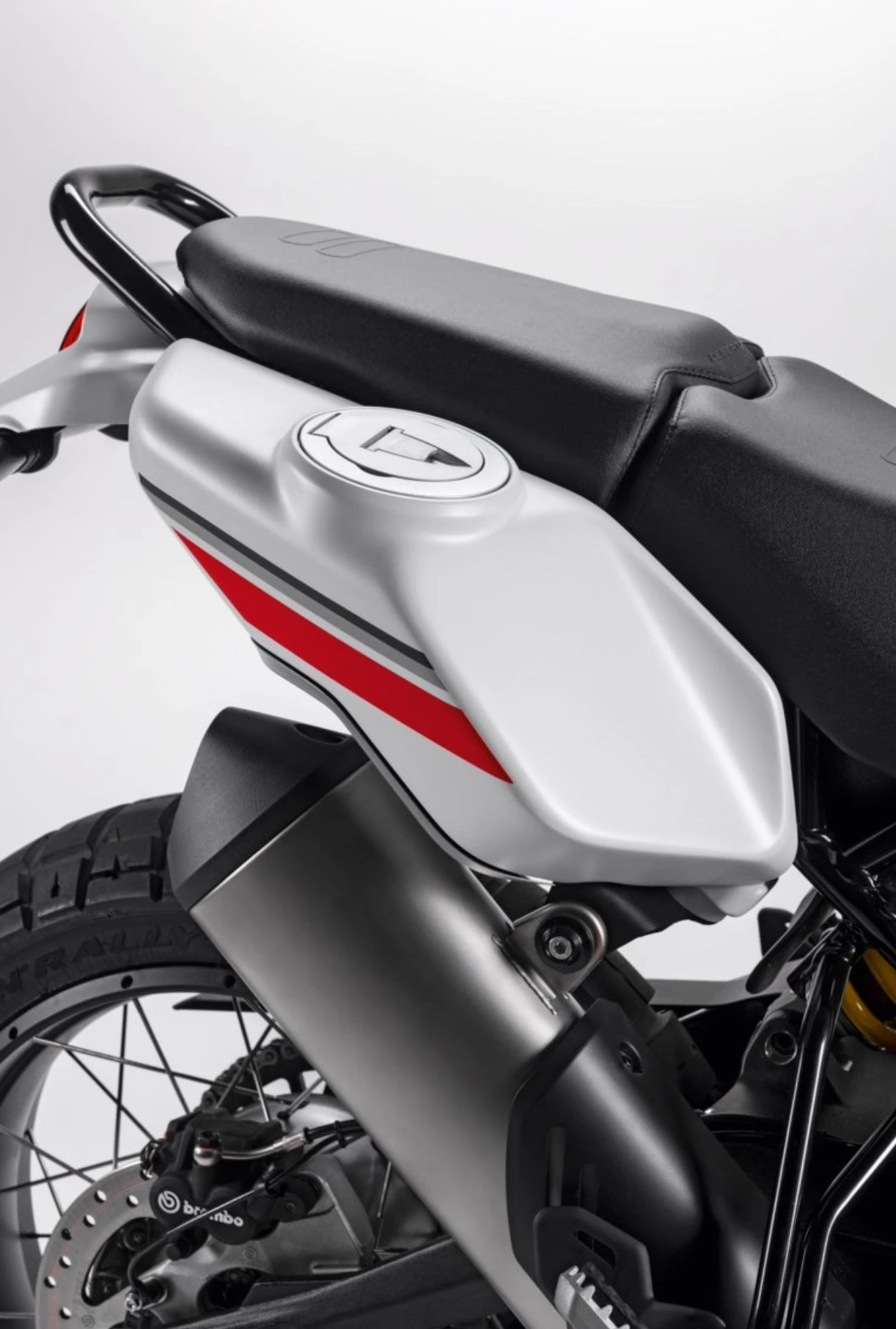 Ducati Benzinetank Uitbreiding EEC DesertX 2 Ducati Benzinetank Uitbreiding EEC DesertX - Afbeelding 2